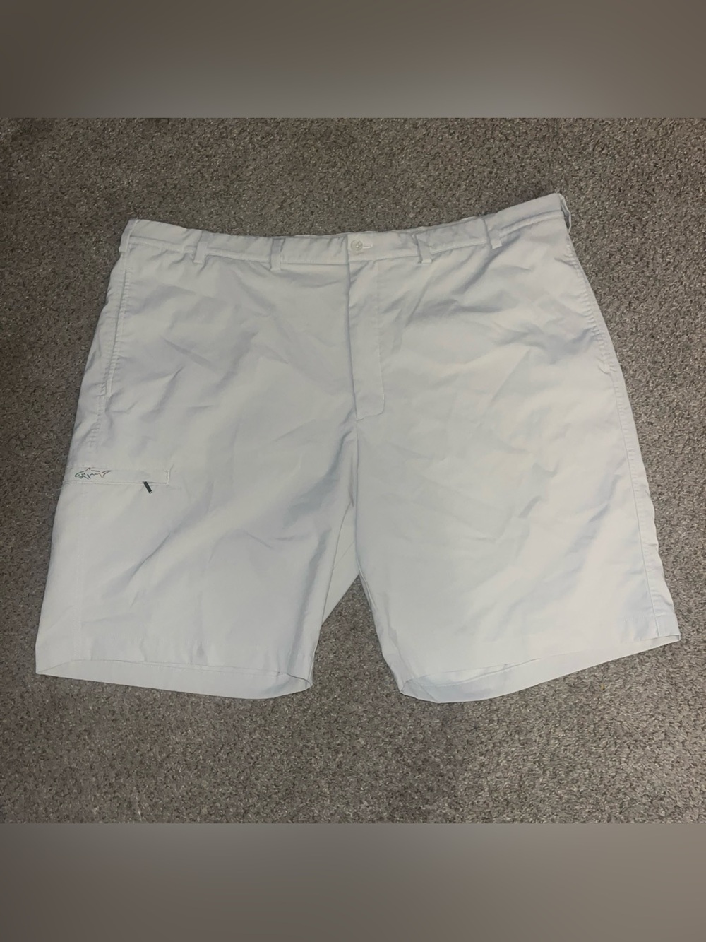 Greg Norman Mens Light Cream Lightweight Performance Golf Shorts Size 46 Casual